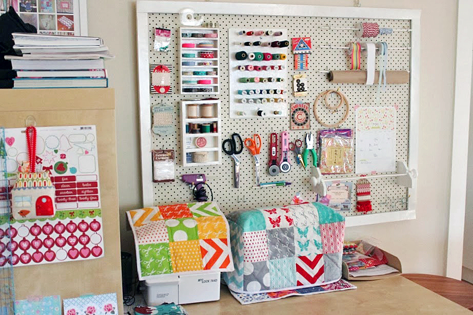 Sewing spaces {Roslyn from sew delicious}